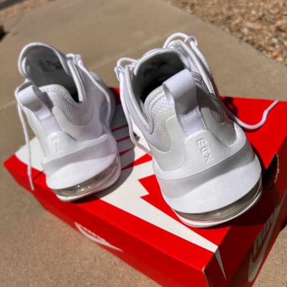 Nike Air Max - White/Women's 6.5 - Picture 2 of 6